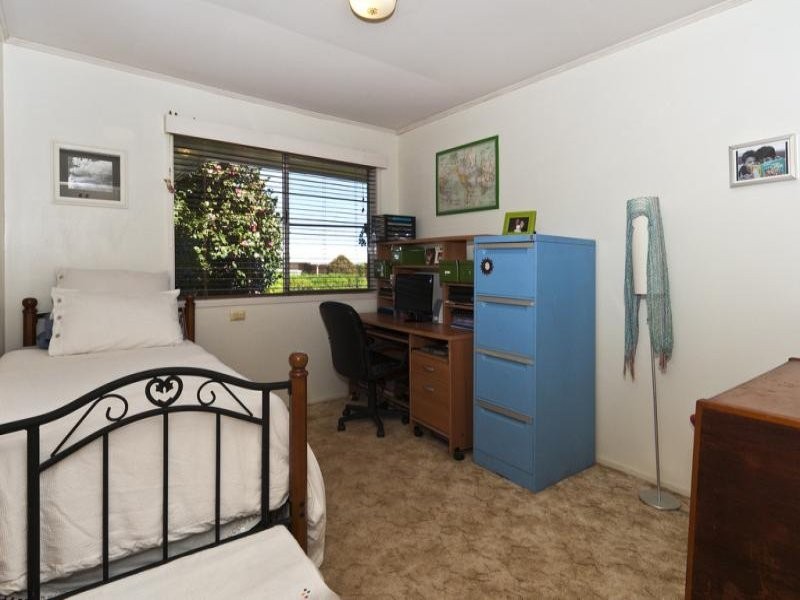59 Knockator Crescent, Centenary Heights QLD 4350
