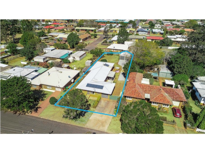 28 Cathro Street, Rockville QLD 4350