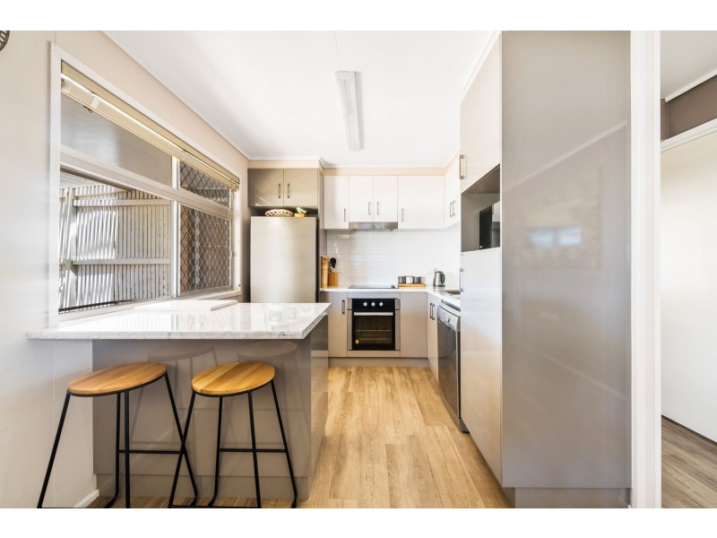 28 Cathro Street, Rockville QLD 4350