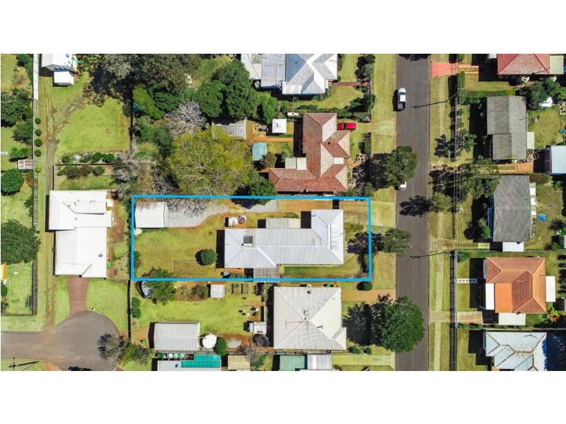 28 Cathro Street, Rockville QLD 4350