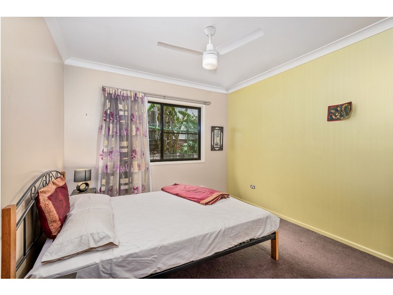 8 Howard Street, Middle Ridge QLD 4350