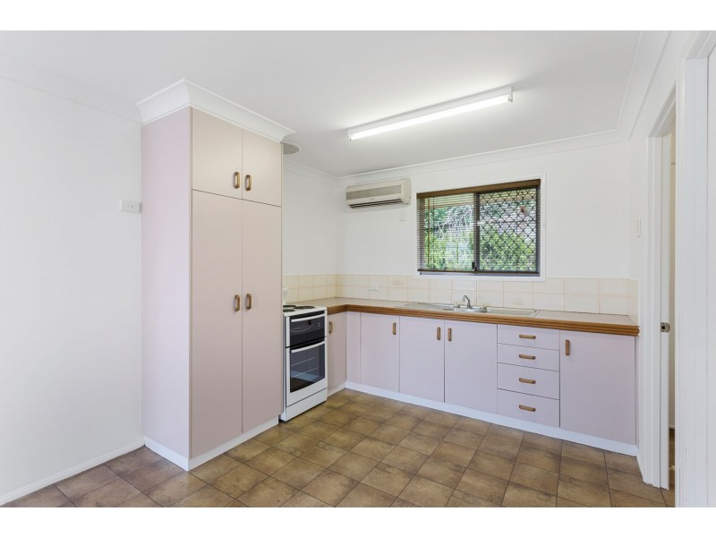 330 Spring Street, Kearneys Spring QLD 4350