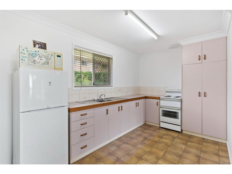 330 Spring Street, Kearneys Spring QLD 4350