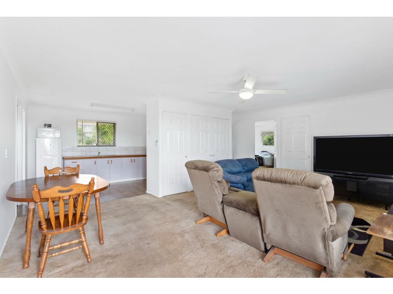 330 Spring Street, Kearneys Spring QLD 4350