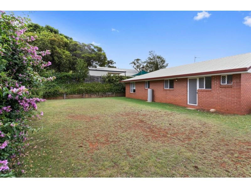 330 Spring Street, Kearneys Spring QLD 4350
