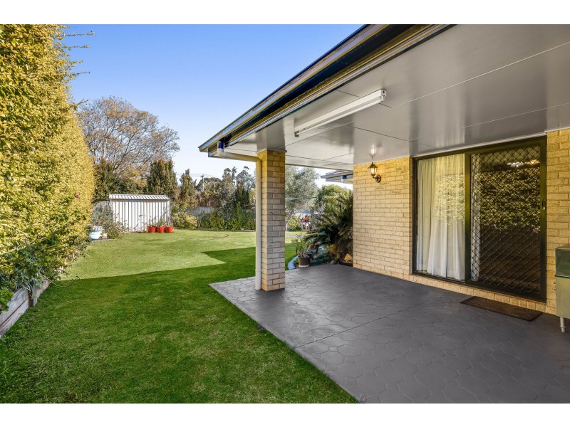 16 Paddington Court, Middle Ridge QLD 4350