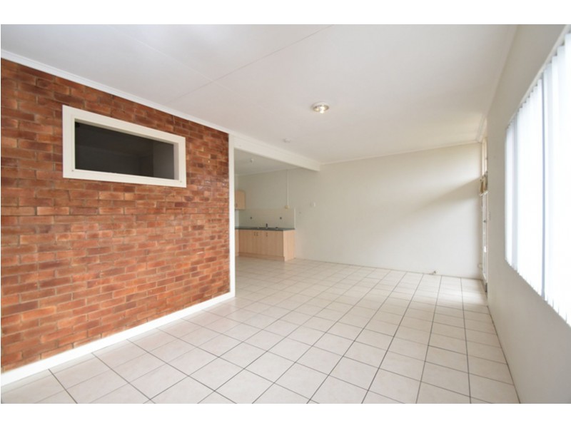 4/122a Russell  Street, Toowoomba City QLD 4350
