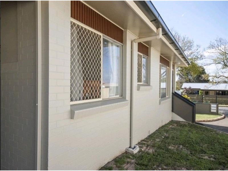 2/68 Dunne Street, Harristown QLD 4350