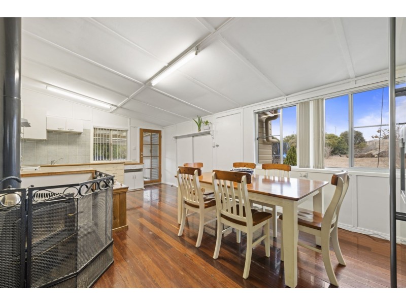 12815 New England Highway, Hodgson Vale QLD 4352