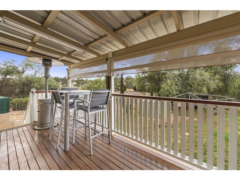 12815 New England Highway, Hodgson Vale QLD 4352