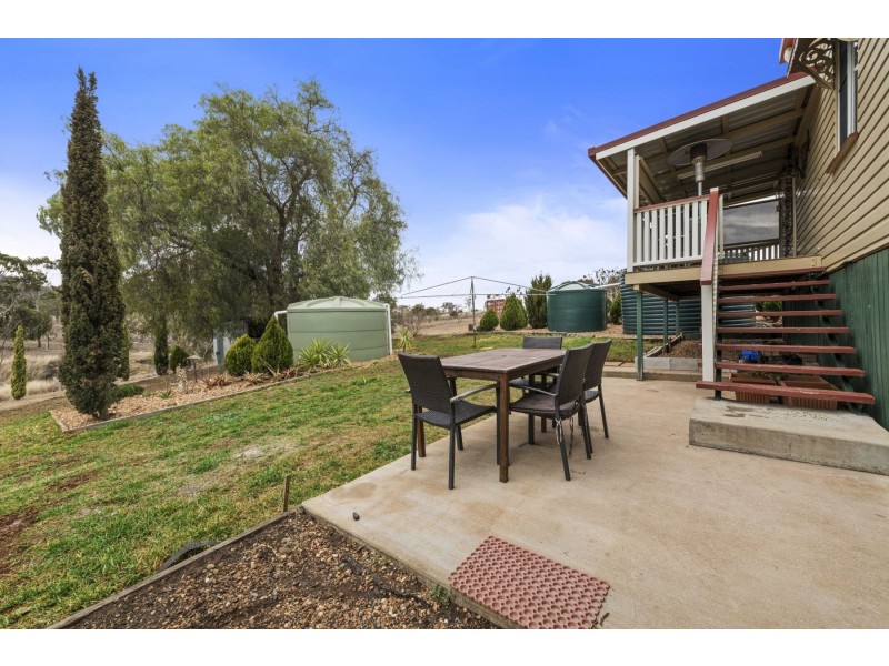 12815 New England Highway, Hodgson Vale QLD 4352