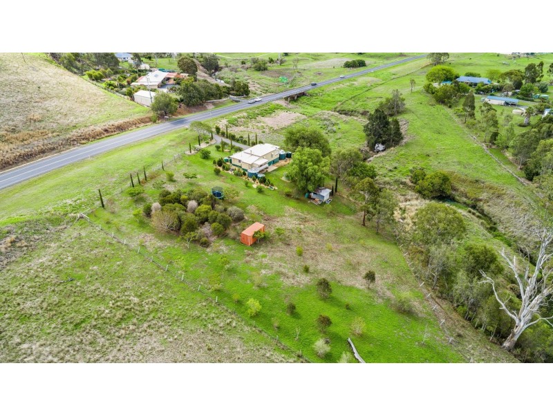 12815 New England Highway, Hodgson Vale QLD 4352