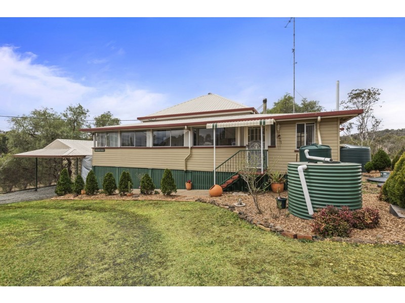 12815 New England Highway, Hodgson Vale QLD 4352