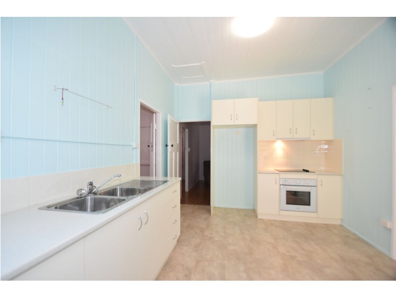 16 Ethel Street, Newtown QLD 4350