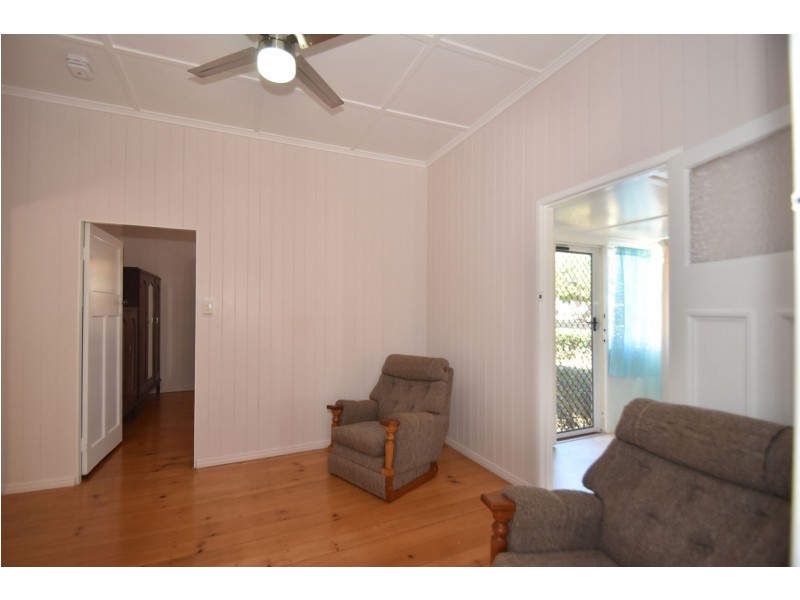 16 Ethel Street, Newtown QLD 4350