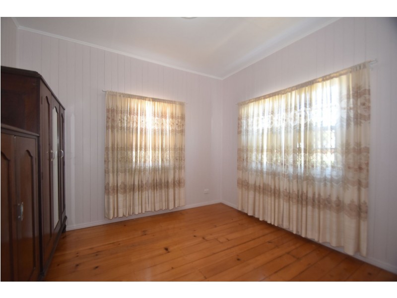 16 Ethel Street, Newtown QLD 4350