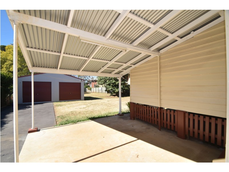 16 Ethel Street, Newtown QLD 4350