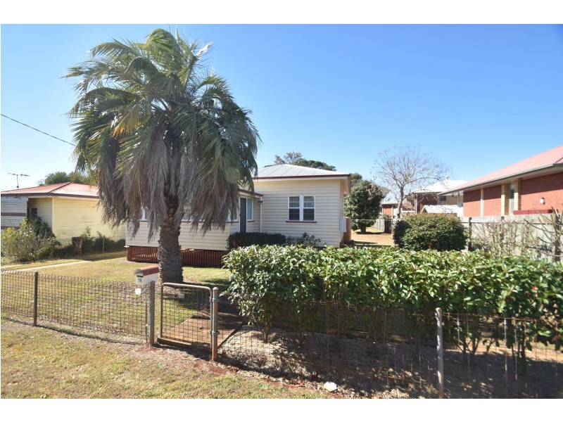 16 Ethel Street, Newtown QLD 4350