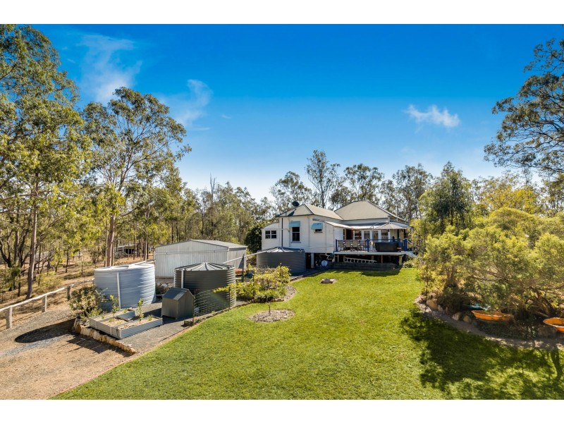 127 Koreelah Street, Upper Lockyer QLD 4352