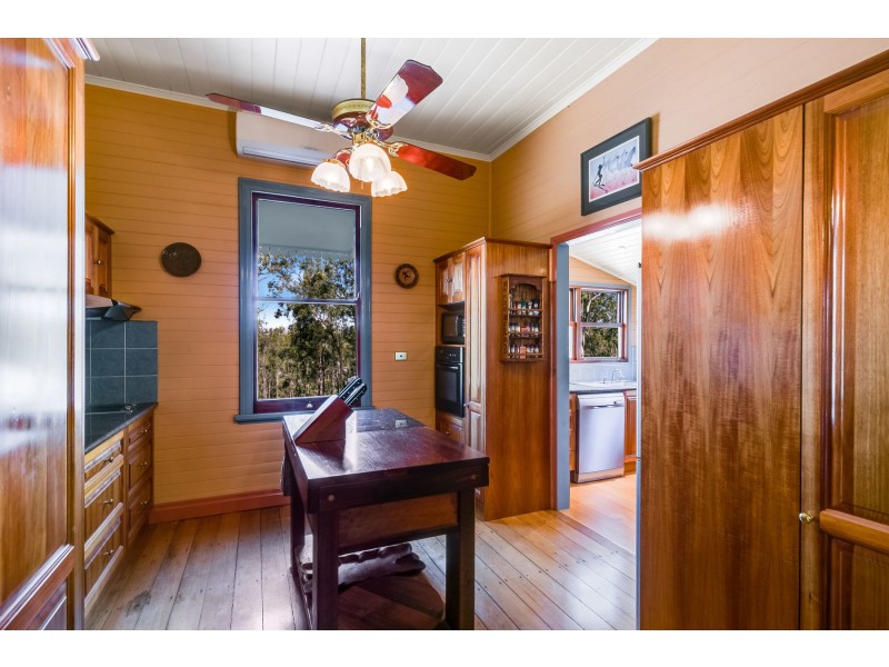 127 Koreelah Street, Upper Lockyer QLD 4352
