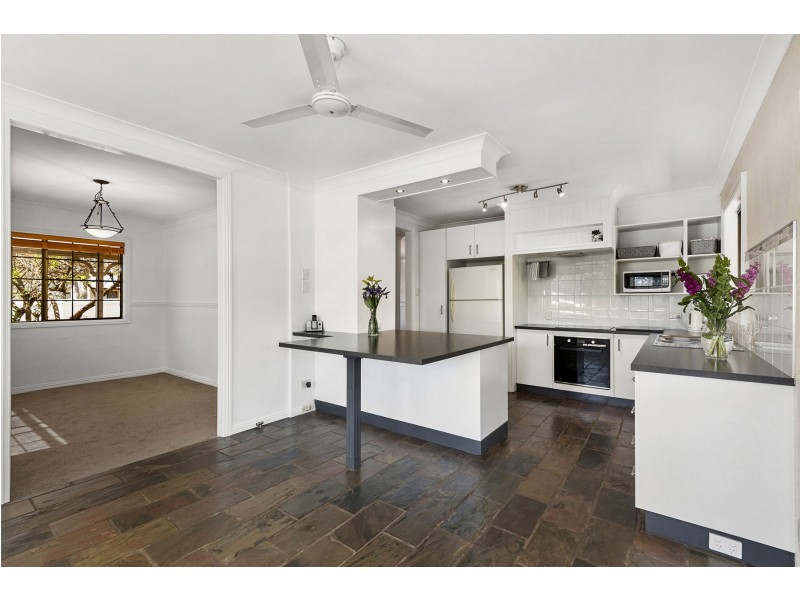 12 Clive Crescent, Withcott QLD 4352