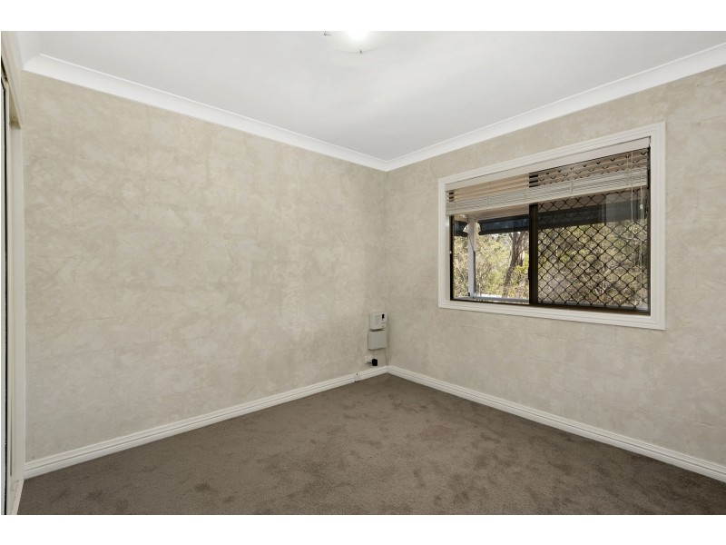 12 Clive Crescent, Withcott QLD 4352