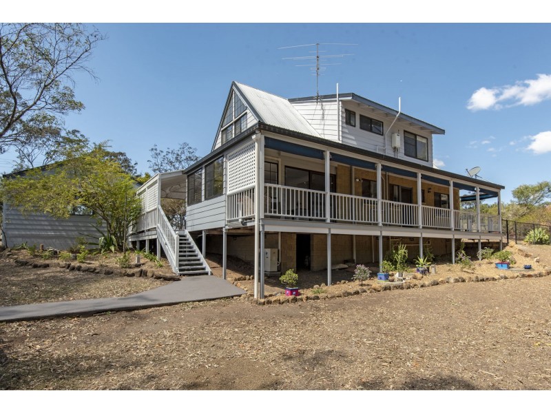 12 Clive Crescent, Withcott QLD 4352