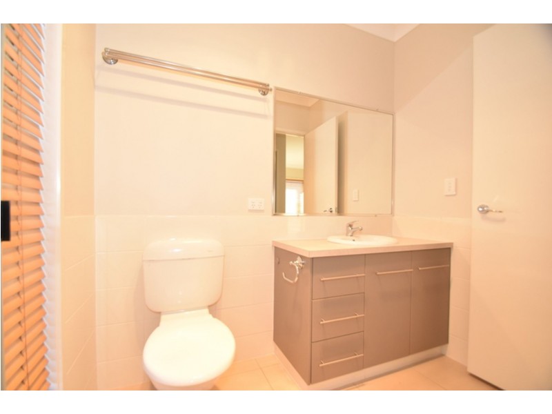 1 Prime Minister Drive, Middle Ridge QLD 4350