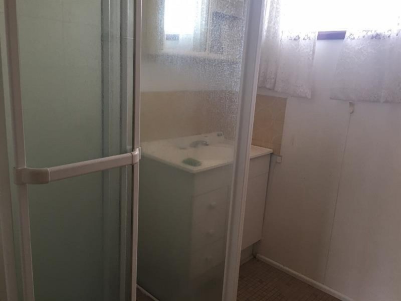 2/381 West Street, Harristown QLD 4350