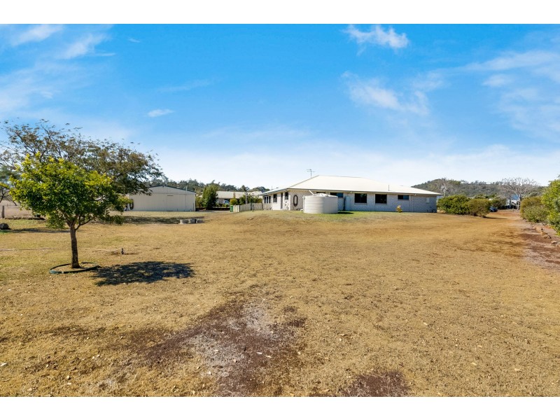 7 Laura Court, Glenvale QLD 4350