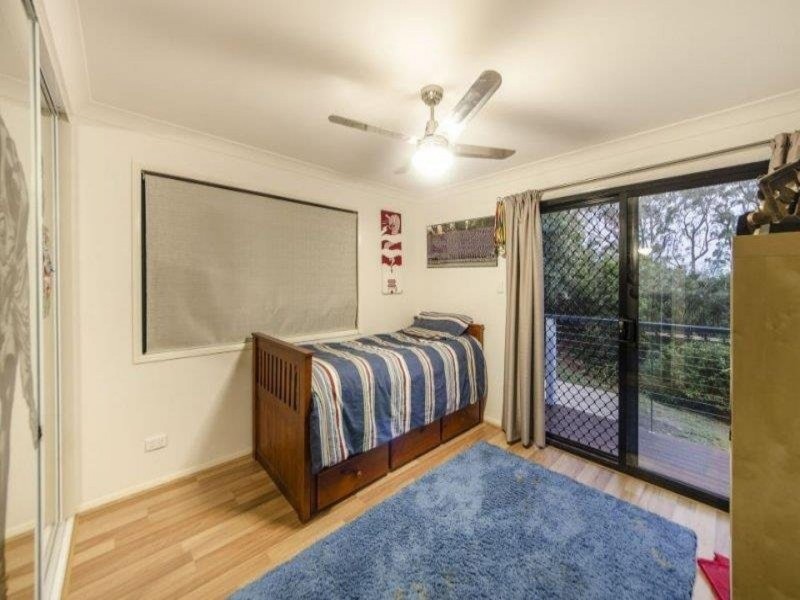 2 Huntingdale Court, Mount Lofty QLD 4350