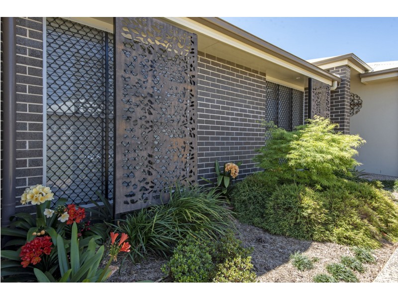 21 Stedman Street, Middle Ridge QLD 4350