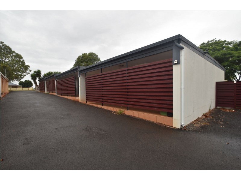 4/267A Geddes Street, Centenary Heights QLD 4350