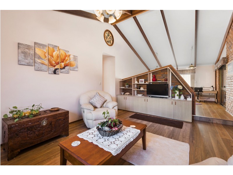 8 Bamboo Court, Darling Heights QLD 4350