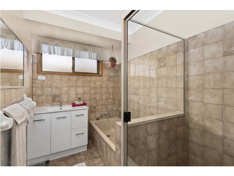 8 Bamboo Court, Darling Heights QLD 4350