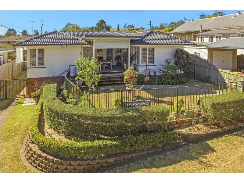 3 Maker Street, Rangeville QLD 4350