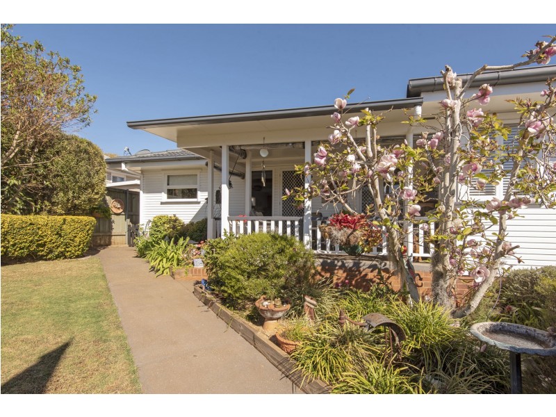 3 Maker Street, Rangeville QLD 4350