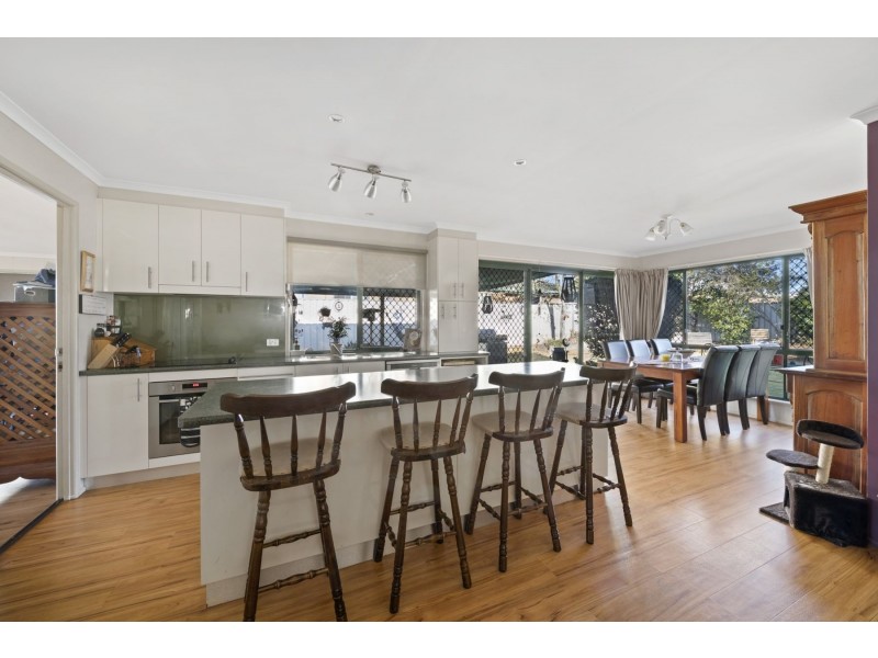 14 Sondergeld Court, Kearneys Spring QLD 4350