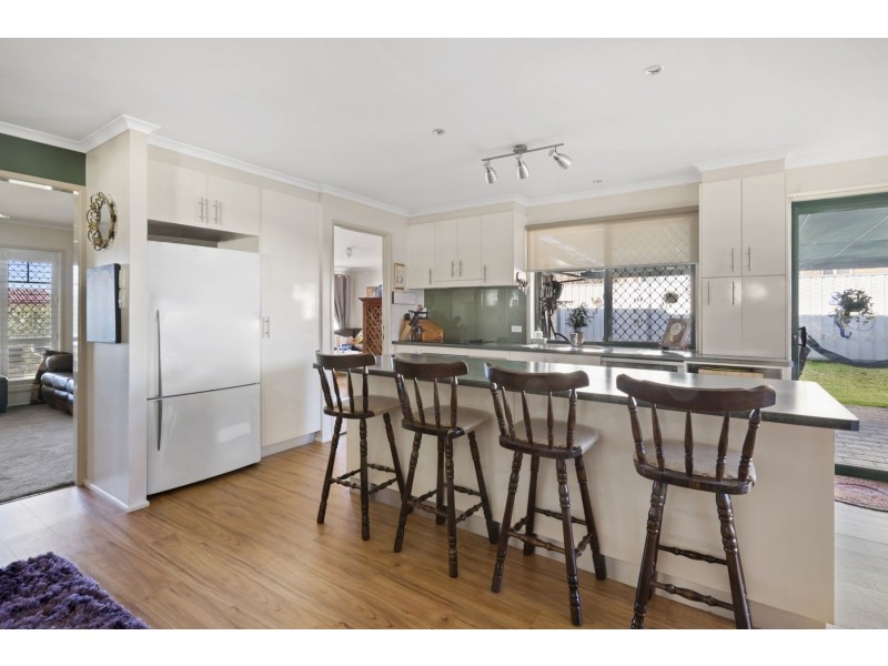 14 Sondergeld Court, Kearneys Spring QLD 4350