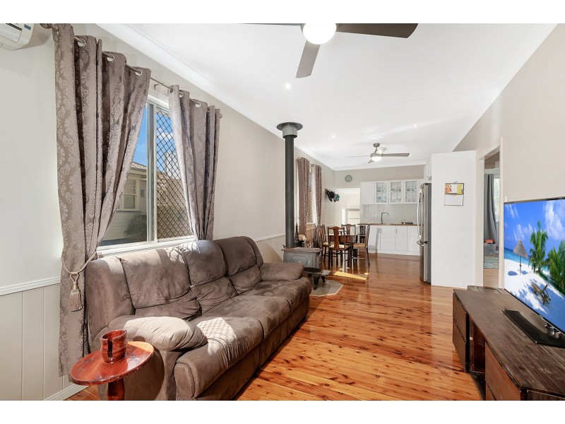 6 McWaters Street, North Toowoomba QLD 4350