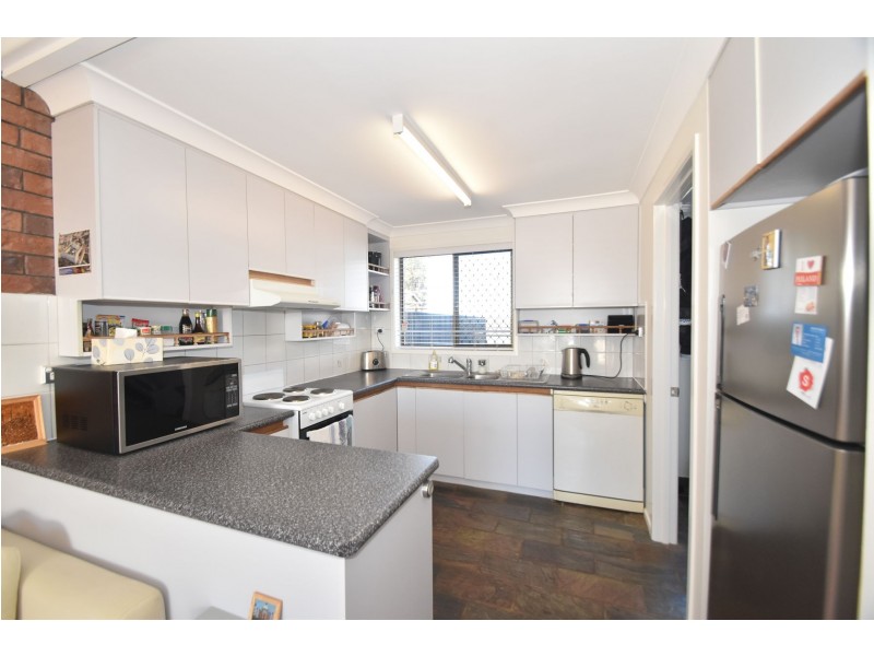 2/226 Hume Street, South Toowoomba QLD 4350