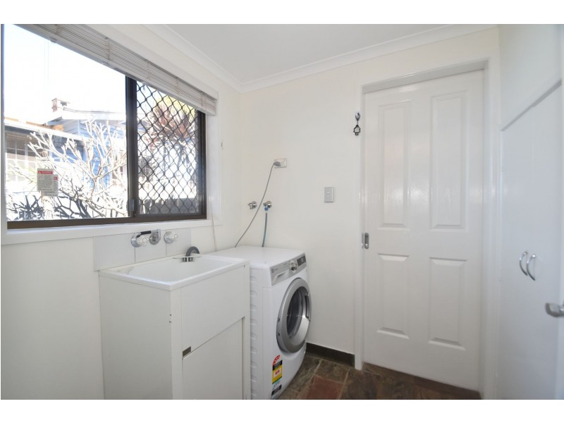 2/226 Hume Street, South Toowoomba QLD 4350