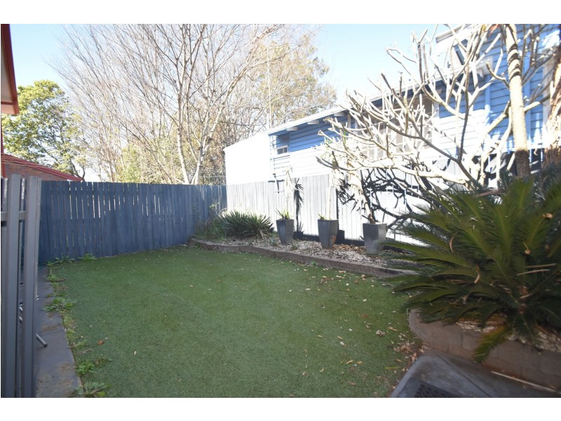 2/226 Hume Street, South Toowoomba QLD 4350