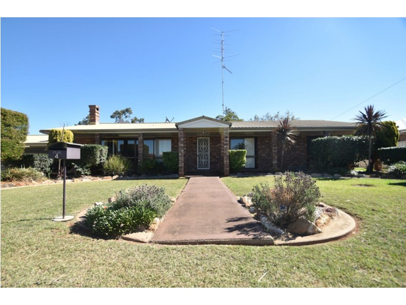 4 Ferguson Road, Westbrook QLD 4350