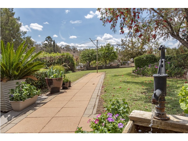 3 Old Homebush Road, Gowrie Junction QLD 4352
