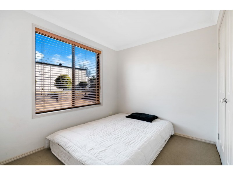 5 Phoebe Court, Cotswold Hills QLD 4350