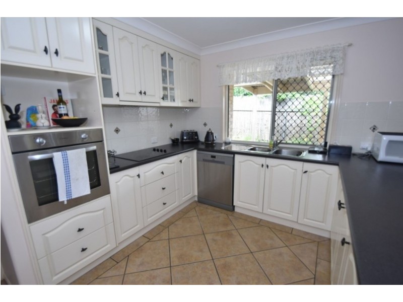 14b Barry Street, Mount Lofty QLD 4350