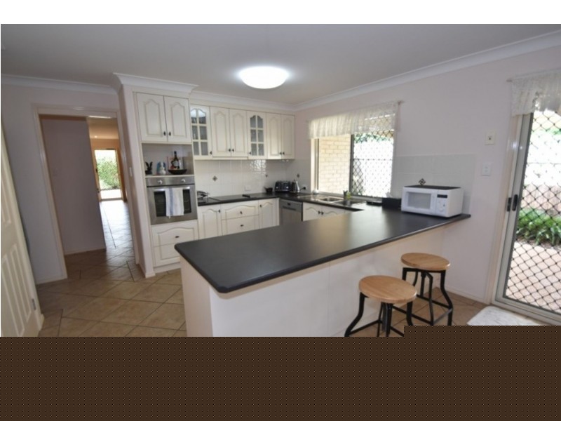 14b Barry Street, Mount Lofty QLD 4350