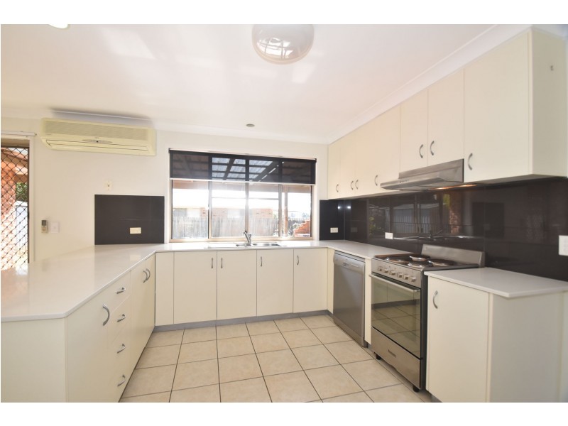 9 McIvor Street, Kearneys Spring QLD 4350