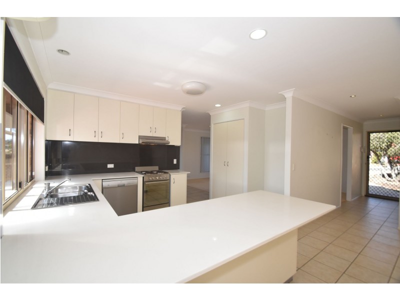 9 McIvor Street, Kearneys Spring QLD 4350